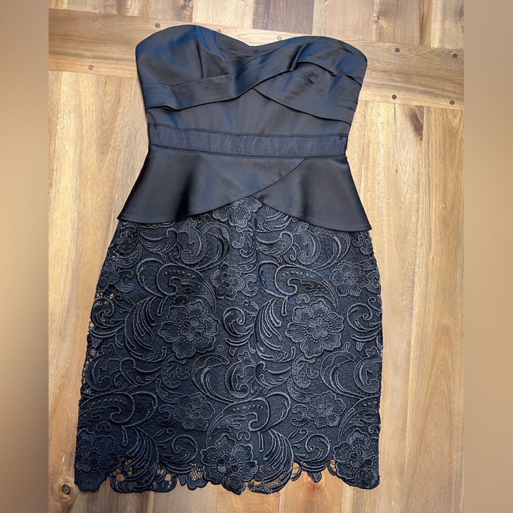 BCBGMAXAZRIA black strapless cocktail dress - size 2